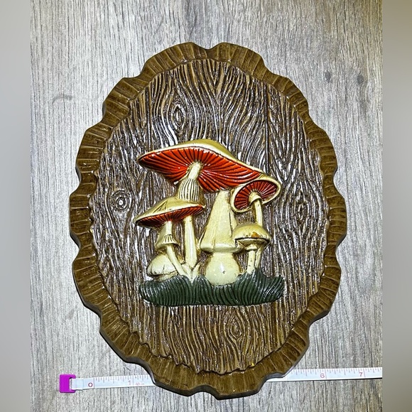 Unique Vintage 2 Piece Brown and Red Mushroom Wall Decor - Picture 5 of 6
